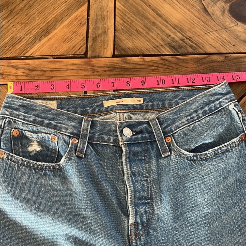 Levi’s Wedgie Jeans - Picture 5 of 10